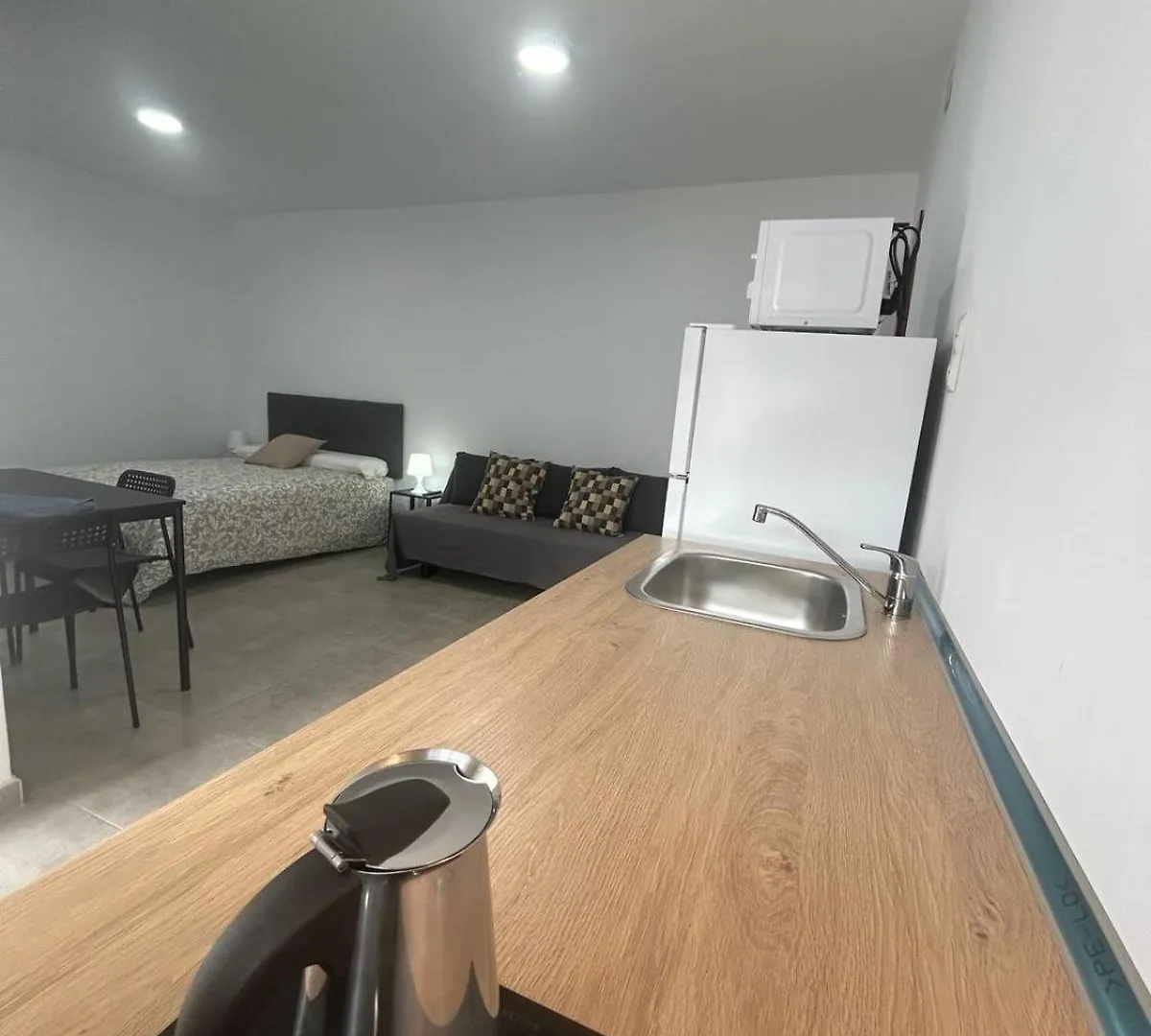 Apartamentos Playa Del Palo Málaga Spagna