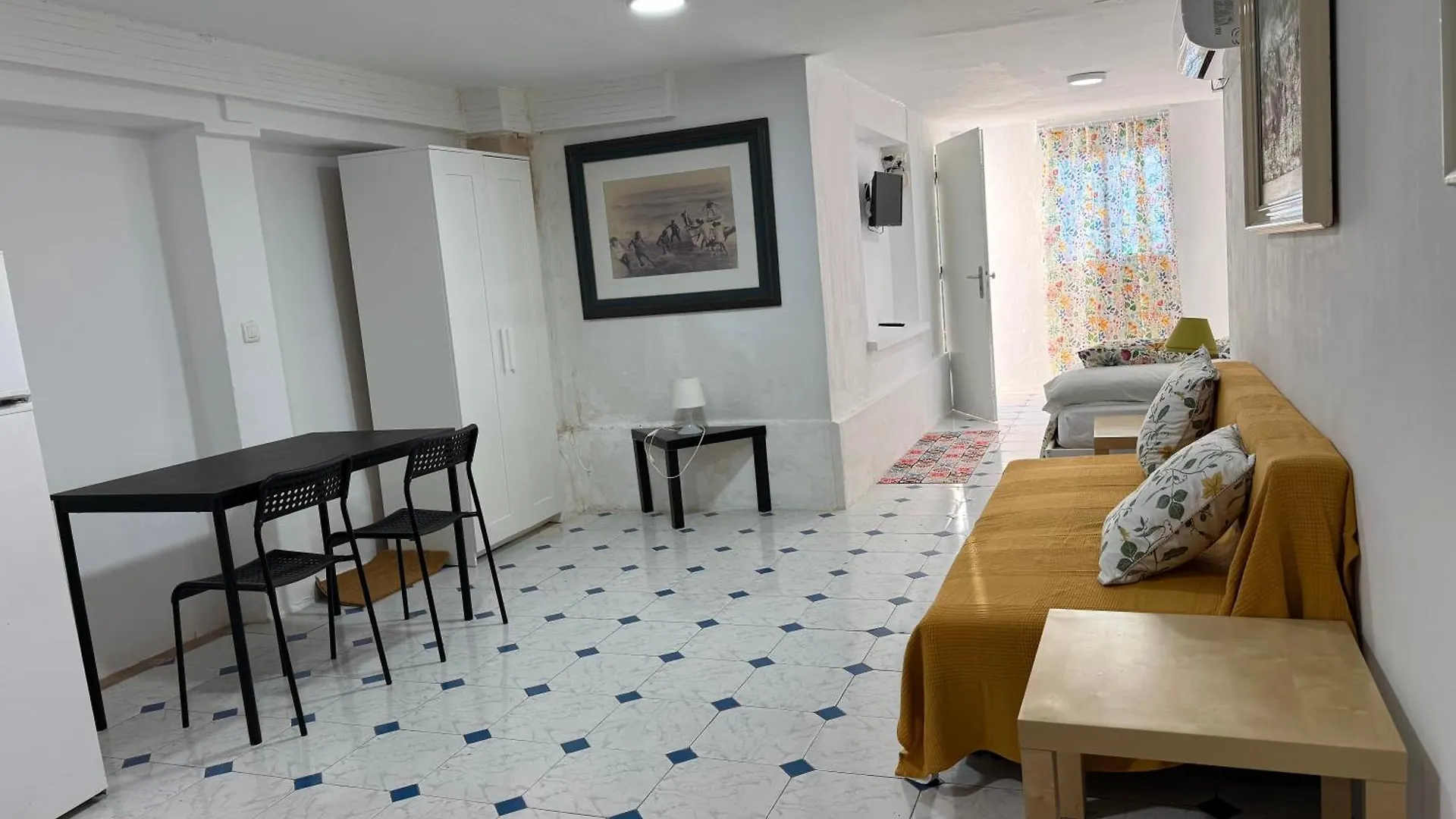 Apartamentos Playa Del Palo Málaga 0*,